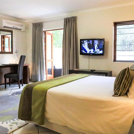 Westay Timessquare Apartments Sandton Bagian luar foto