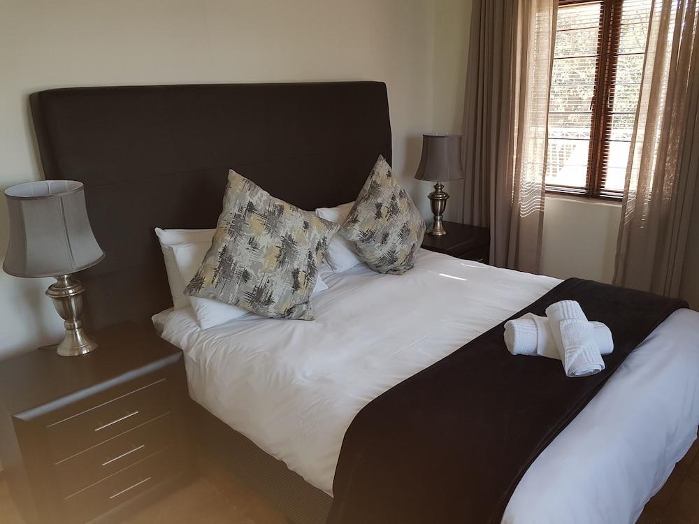 Westay Timessquare Apartments Sandton Bagian luar foto