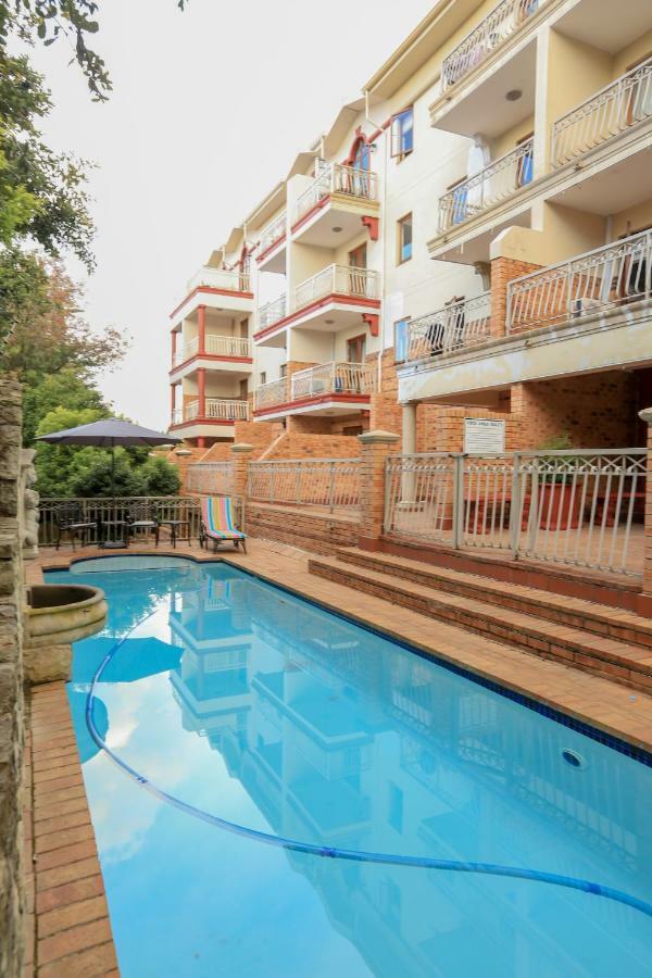 Westay Timessquare Apartments Sandton Bagian luar foto